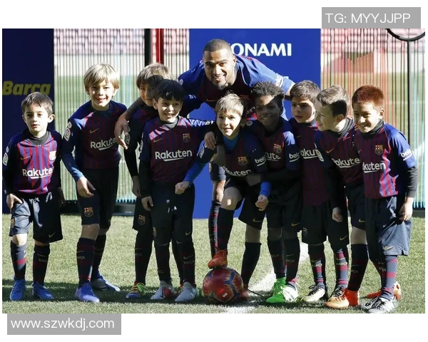 博阿滕的足球传奇之路与场外生活的精彩瞬间